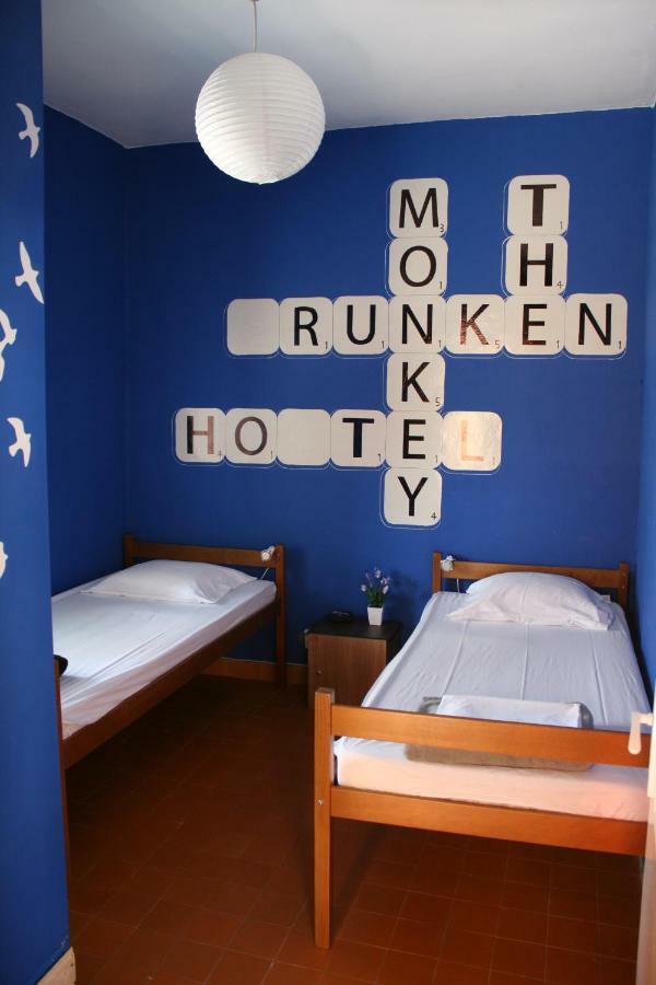 The Mellow Monkey Hostel 扎达尔 外观 照片